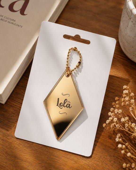 Chaveiro de Acrílico Lola