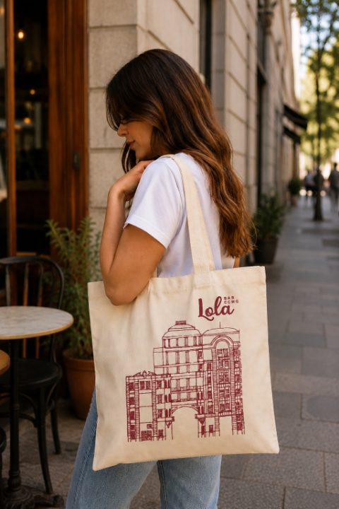 Ecobag Lola — em uso